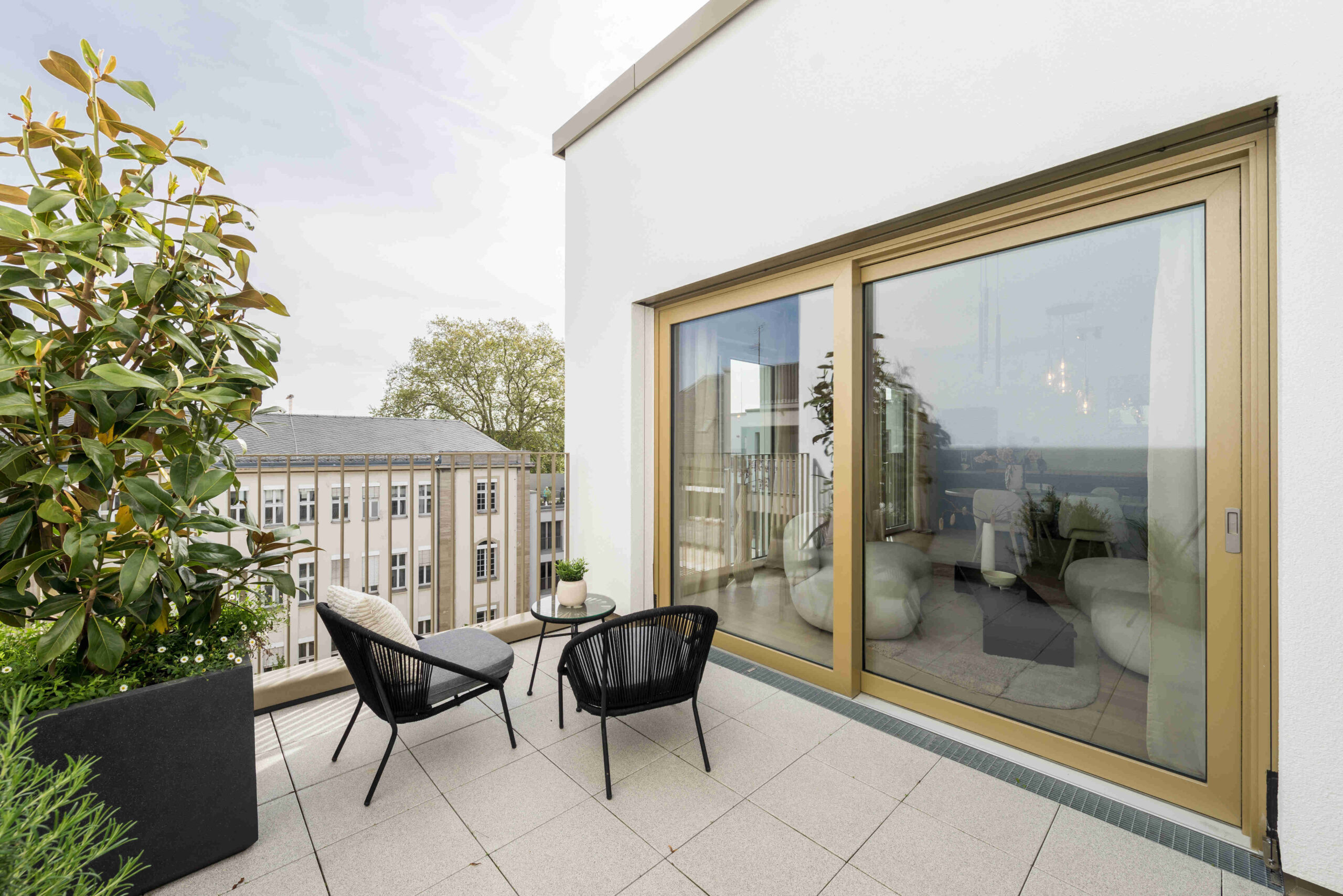 MUWO_WE38_Balkon-scaled